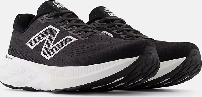 New Balance Fresh Foam X 880v15 black/nb 103 white/reflection (Herren)