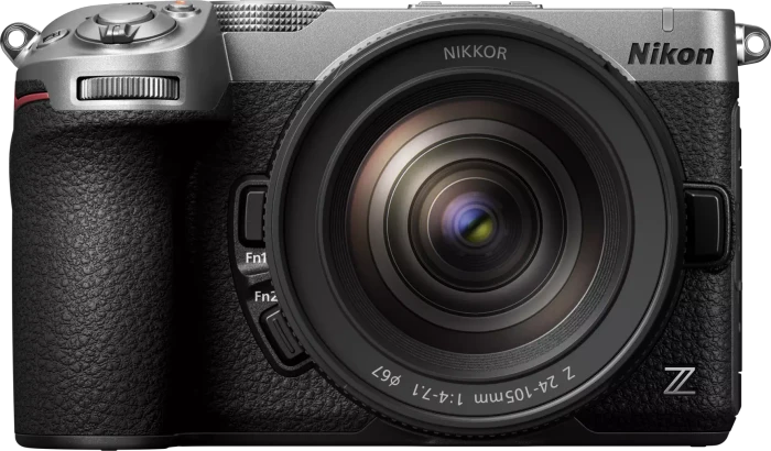 Nikon Z 5IIC silber mit Objektiv Z 24-105mm 4.0-7.1