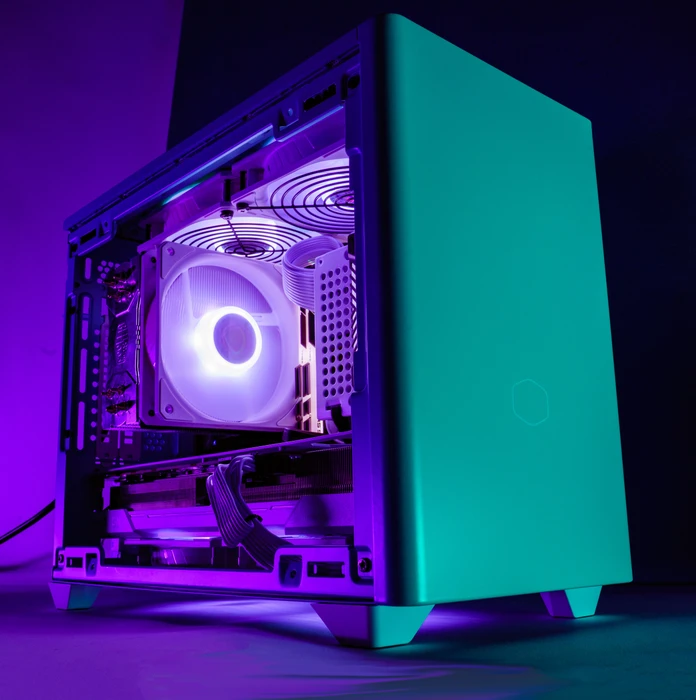 Cooler Master MasterBox NR200P Color Edition Caribbean Blue, Glasfenster, Mini-ITX