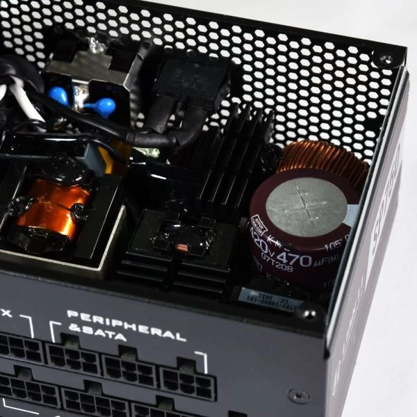 Lian Li SP750 schwarz 750W, SFX