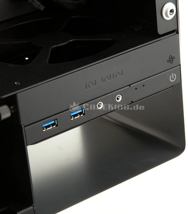In Win 901 silber, Glasfenster, Mini-ITX