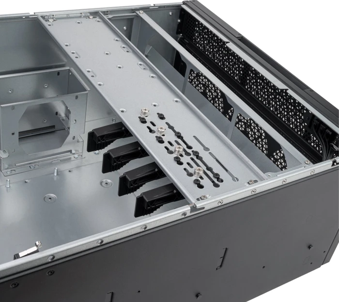SilverStone RM52, schwarz, 5HE, ATX