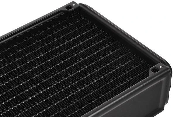 Thermaltake Pacific RL140 Radiator