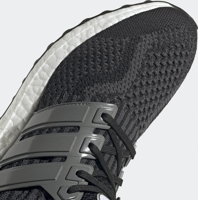 adidas Ultraboost DNA 5.0 core black/iron metallic/carbon (Herren)