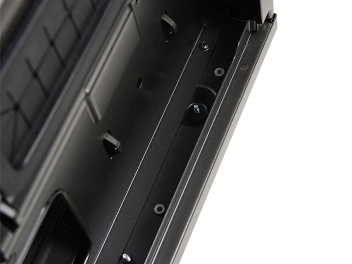 NZXT Phantom 630 Gunmetal, Acrylfenster