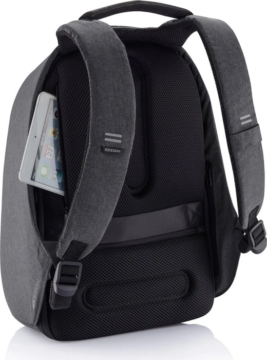 XD Design 17" Bobby Hero XL Rucksack, schwarz
