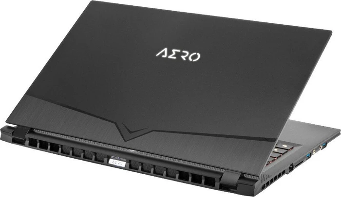 GIGABYTE AERO 17 SA, Core i7-9750H, 16GB RAM, 512GB SSD, GeForce GTX 1660 Ti, DE