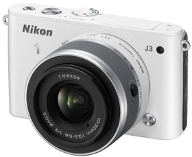 Nikon 1 J3 weiß mit Objektiv 1 NIKKOR 10-30mm 3.5-5.6 VR und 1 NIKKOR 30-110mm 3.8-5.6 VR