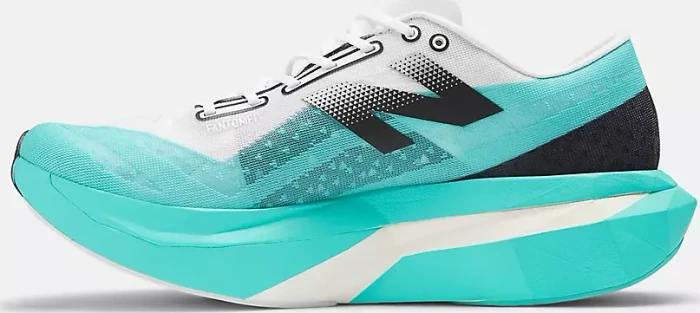 New Balance FuelCell SuperComp Elite v4 cyber jade/white/black (Damen)