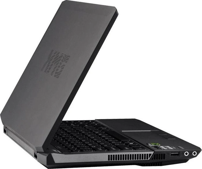 Schenker XMG A305-4UQ, Core i7-4710MQ, 8GB RAM, 1TB HDD, GeForce GTX 960M, DE