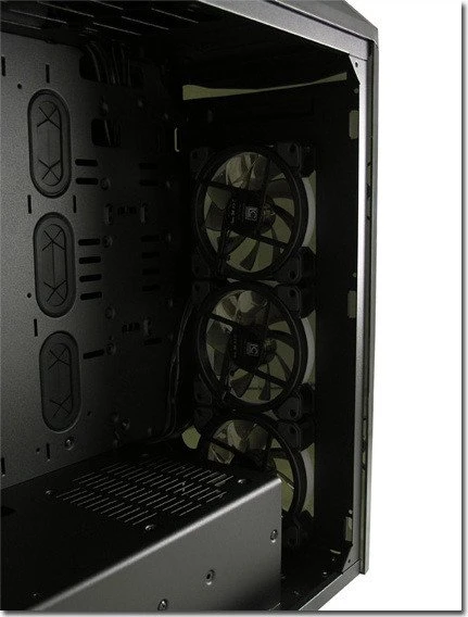 LC-Power Gaming 998B Rambot, Glasfenster
