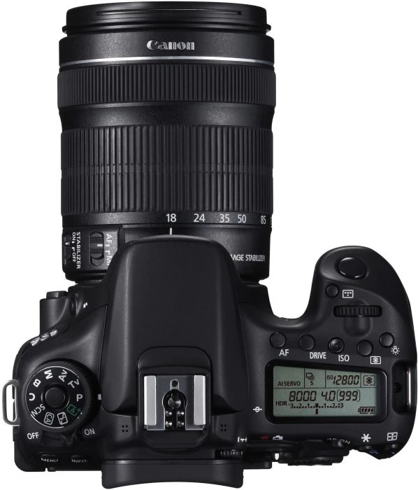 Canon EOS 70D mit Objektiv EF-S 18-135mm 3.5-5.6 IS STM