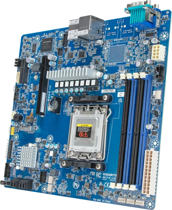 GIGABYTE MC13-LE0, retail (AMD AM5)