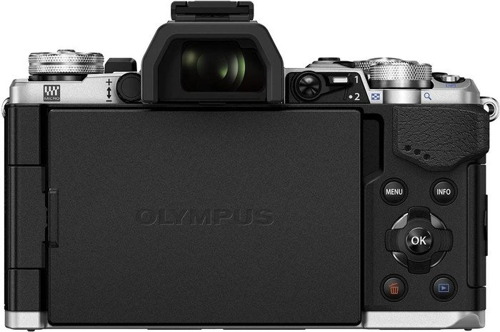 Olympus OM-D E-M5 Mark II silber mit Objektiv M.Zuiko digital ED 14-150mm 4.0-5.6 II