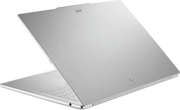 Acer Swift Air 16 OLED SFA16-61M-R1ZM, Light Silver, Ryzen AI 5 330, 16GB RAM, 512GB SSD, DE