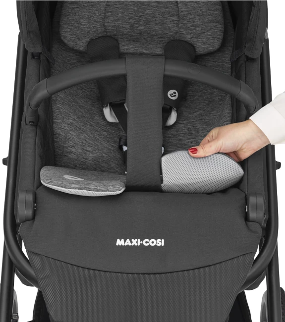 Maxi-Cosi Lila XP essential black