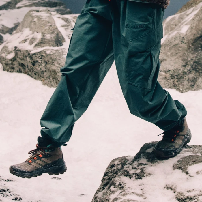 adidas Terrex Skychaser AX5 Mid Gore-Tex Climawarm+ earth strata/trace brown/pure teal (Damen)