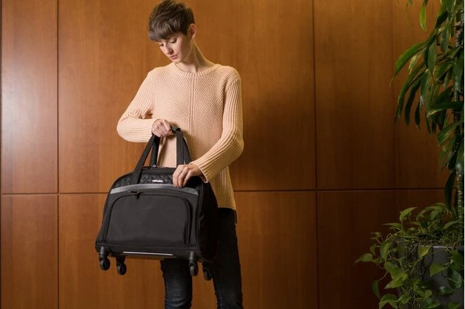 Kensington Contour 2.0 Executive Balance 15.6" Laptop Tasche schwarz
