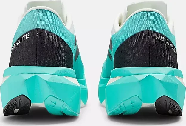 New Balance FuelCell SuperComp Elite v4 cyber jade/white/black (Damen)