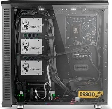 Nox Xtreme Hummer TGX, Glasfenster