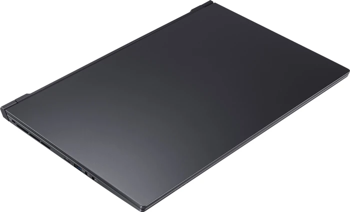 Clevo PC70DR, Core i7-10870H, 32GB RAM, 512GB SSD, GeForce RTX 3070, DE