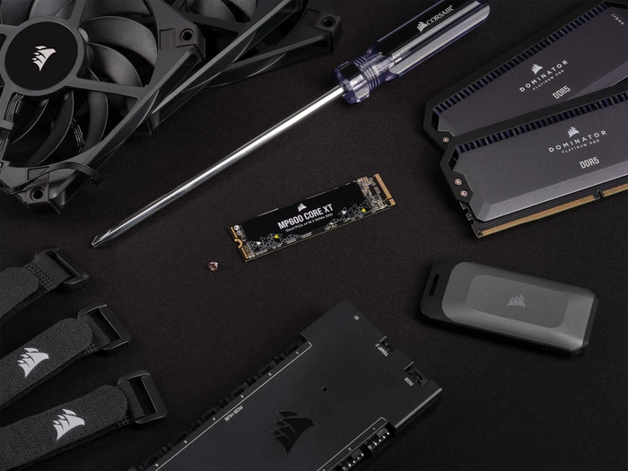 Corsair Force Series MP600 Core XT 2TB, M.2 2280 / M-Key / PCIe 4.0 x4, Kühlkörper