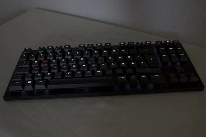 HP Omen Spacer Wireless TKL Keyboard, LEDs weiß/rot, MX BROWN, USB, DE