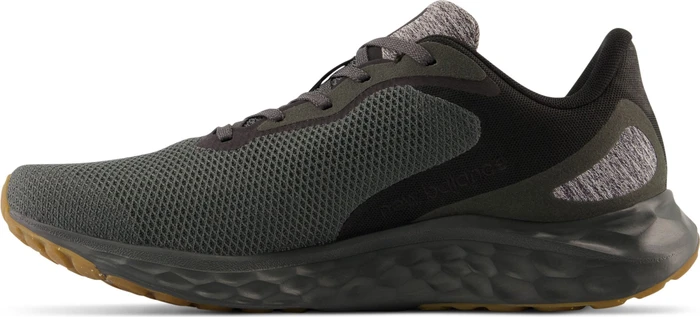 New Balance Fresh Foam Arishi v4 blacktop/gum (Herren)