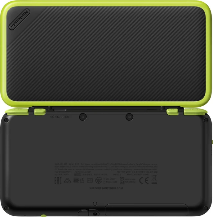 Nintendo New 2DS XL Mario Kart 7 Bundle schwarz/grün