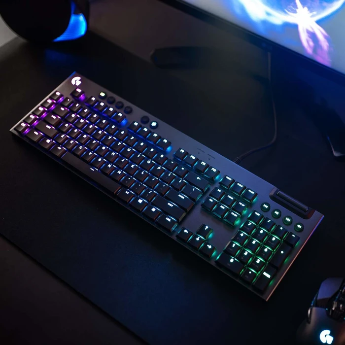 Logitech G815 Lightsync RGB, GL Linear, USB, DE
