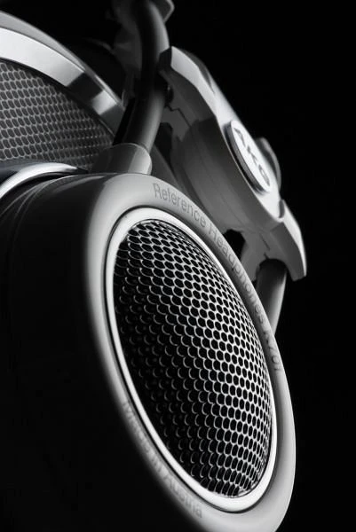 AKG K701