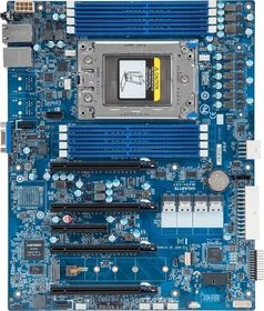 GIGABYTE MZ01-CE1 (AMD SP3)