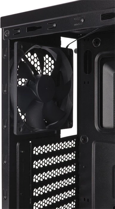Corsair Carbide Series 100R Silent Edition, schallgedämmt