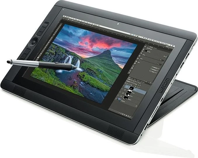 Wacom Cintiq Companion 2, Core i7-5557U, 16GB RAM, 512GB SSD, Windows 8.1 Pro