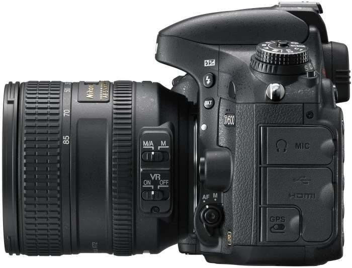 Nikon D600 mit Objektiv AF-S 24-85mm 3.5-4.5 G ED VR