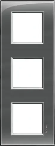 Bticino Livinglight Abdeckrahmen 3-fach, rauchgrau