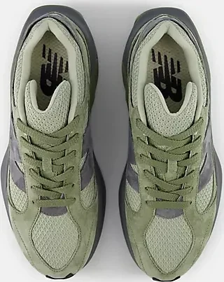 New Balance WRDP Runner dark olivine/olivine/castlerock