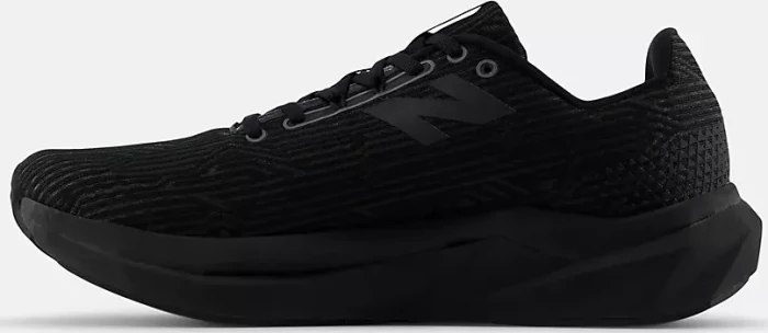 New Balance FuelCell Propel v5 black/black metallic/magnet (Herren)