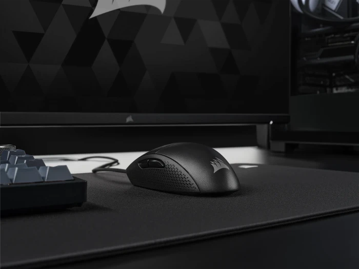 Corsair M55 Lightweight Gaming Mouse, schwarz, USB