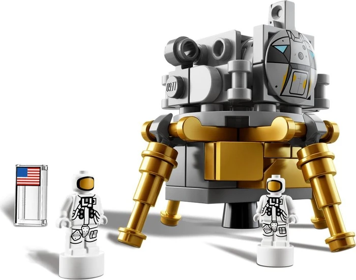 LEGO Ideas - NASA Apollo Saturn V