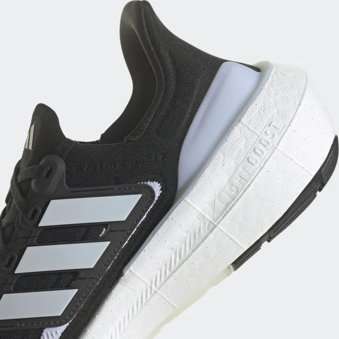 adidas Ultraboost Light core black/cloud white