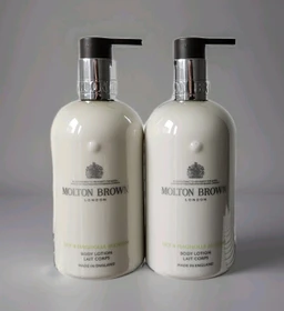Molton Brown Lily & Magnolia Blossom Bodylotion, 300ml