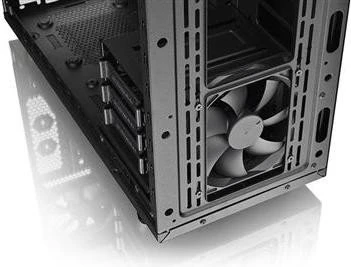 Thermaltake Core V31, Acrylfenster