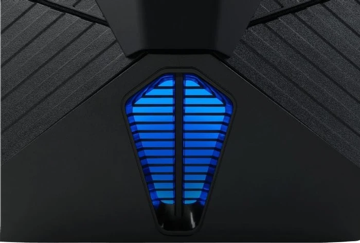Medion Erazer X87001 Limited Edition, Core i9-7900X, 64GB RAM, 1.02TB SSD, 16TB HDD, GeForce GTX 1080 Ti