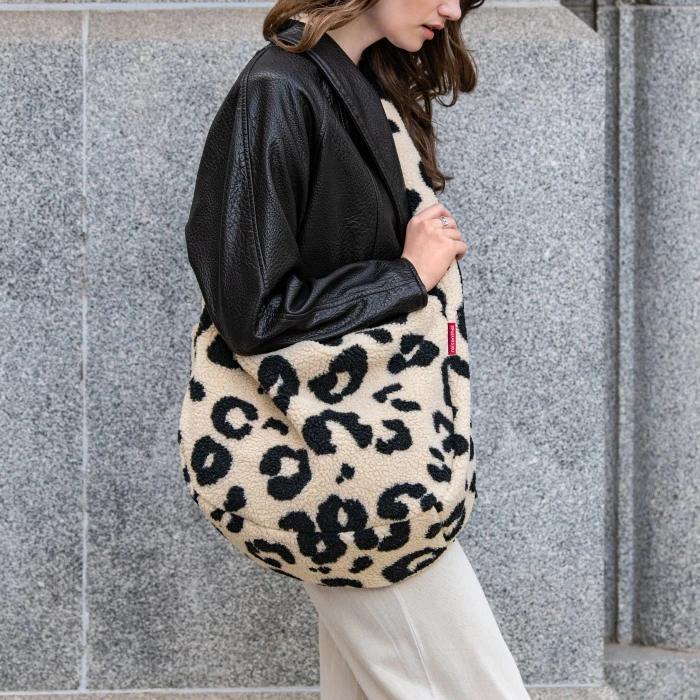 Reisenthel moonbag Umhängetasche teddy leo cream