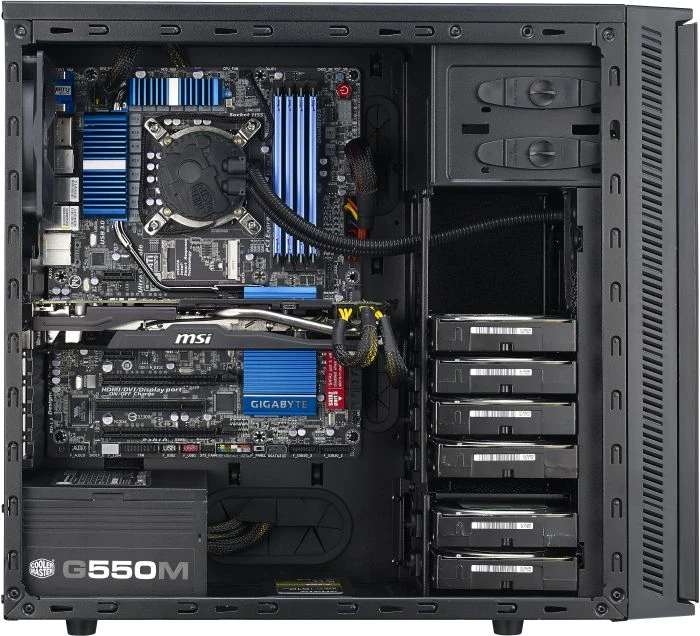 Cooler Master Silencio 452, schallgedämmt