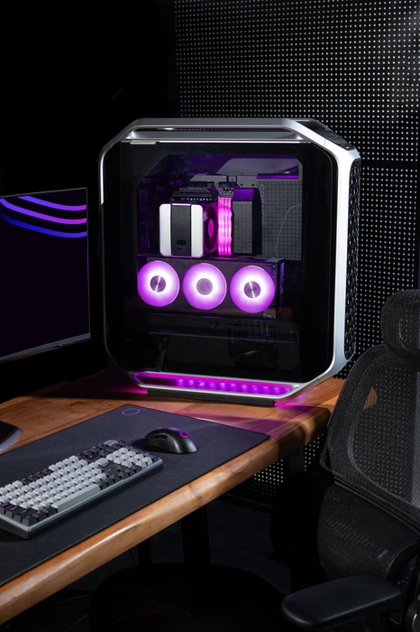 Cooler Master Cosmos Alpha, Glasfenster