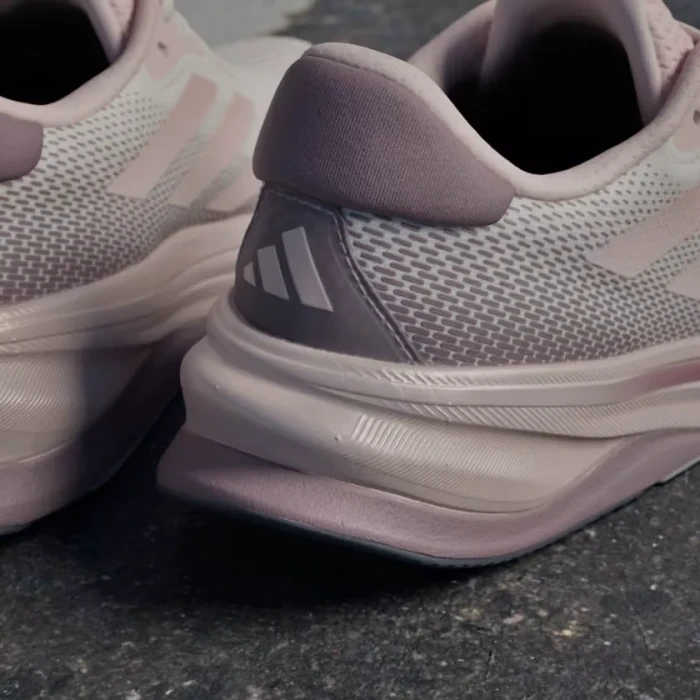 adidas Supernova Solution off white/sandy pink metallic/sandy pink (Damen)