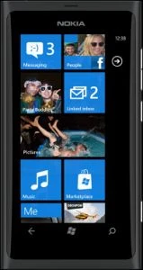 Nokia Lumia 800 mit Branding
