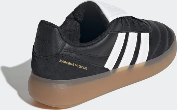 adidas Barreda Mundial core black/core white/gum
